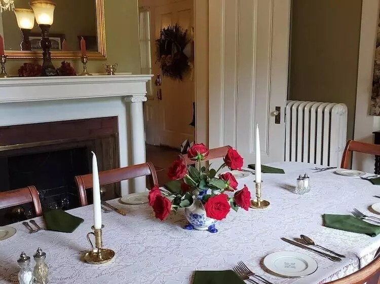 The Carriage Inn B&b