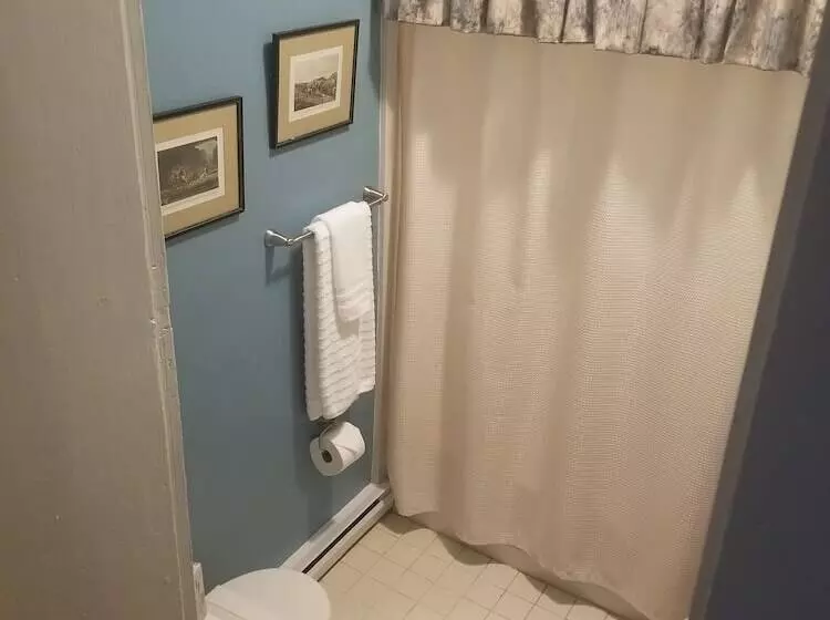 The Carriage Inn B&b