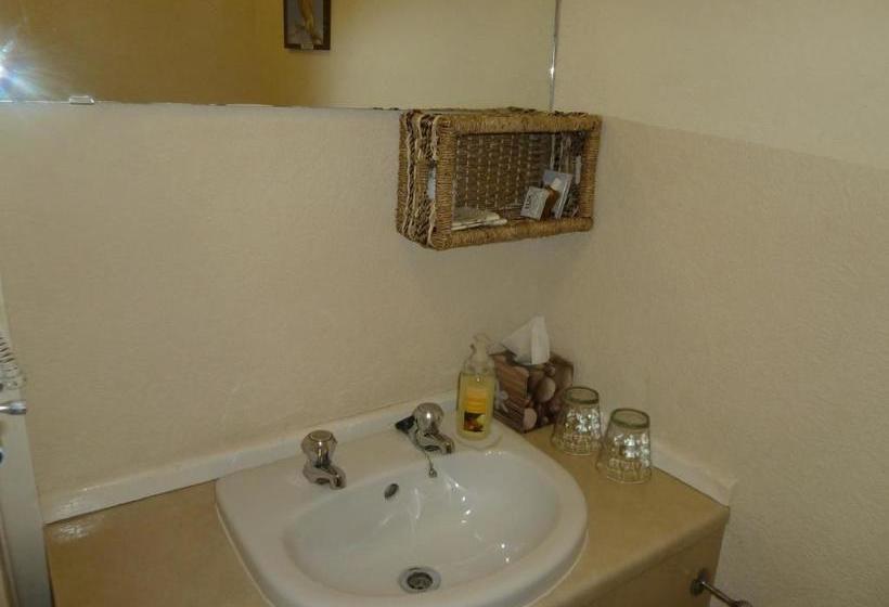 The Owls Crest House B&b