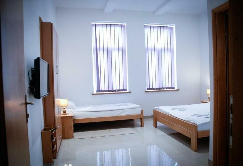 هاستل Sobe Rodic Centar