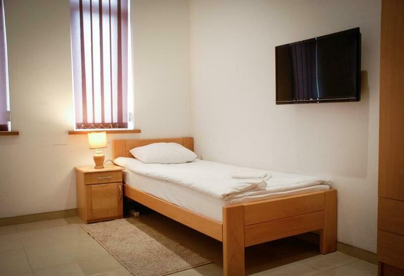 هاستل Sobe Rodic Centar