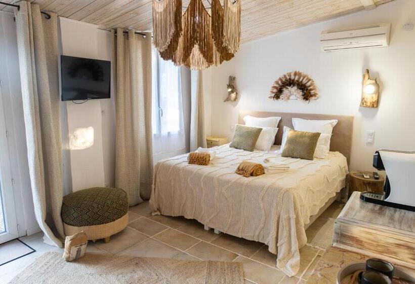 住宿加早餐  La Bastide Du Mûrier