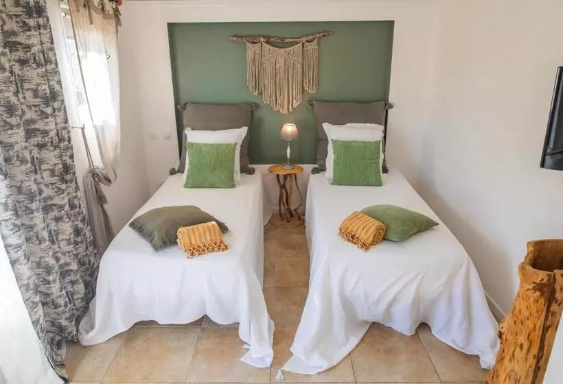 Bed and Breakfast La Bastide Du Mûrier
