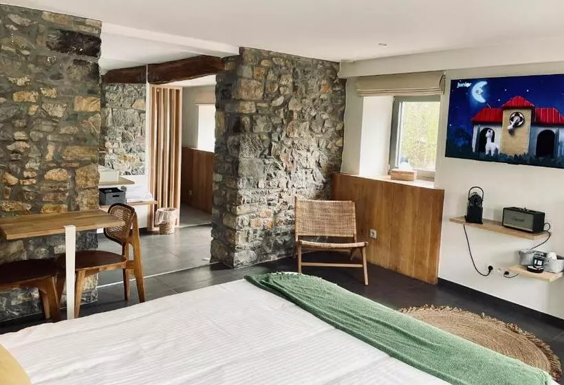 Aamiaismajoitus (B&B) La Bel échappée