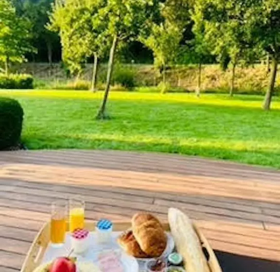 Aamiaismajoitus (B&B) La Bel échappée