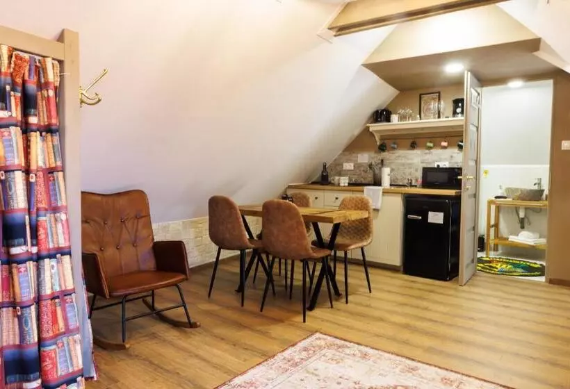 Dunakavics Xiii Apartman