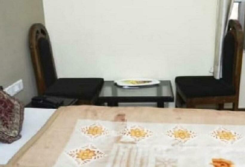 هتل Krishna Guest House By Wb Inn