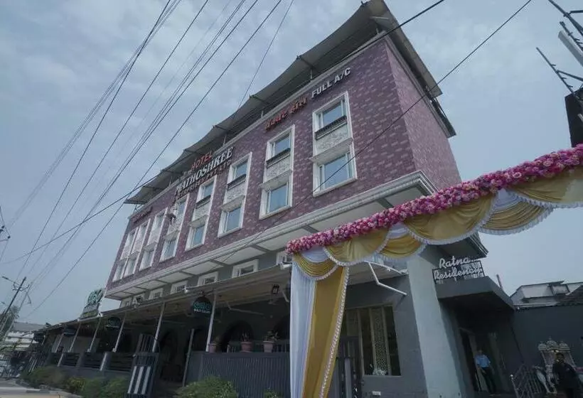 Hotel Mathoshree By Wb Inn