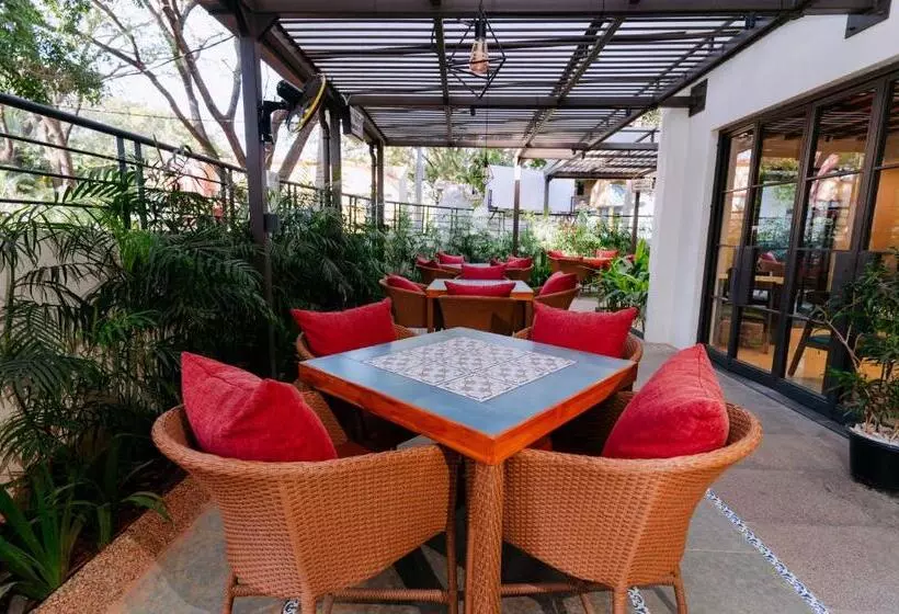 Hotel Regal Business Suites