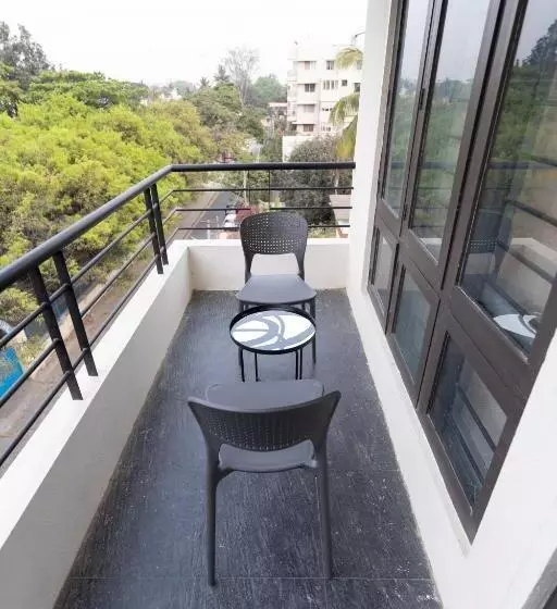 Hotel Regal Business Suites