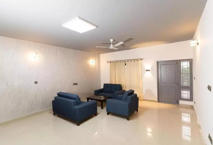 Hotel Regal Business Suites