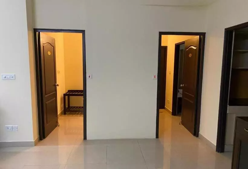 Hotel Regal Business Suites