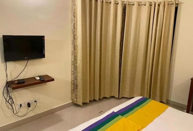 Hotel Regal Business Suites