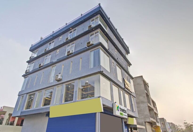 ホテル Treebo Rama Hindustani