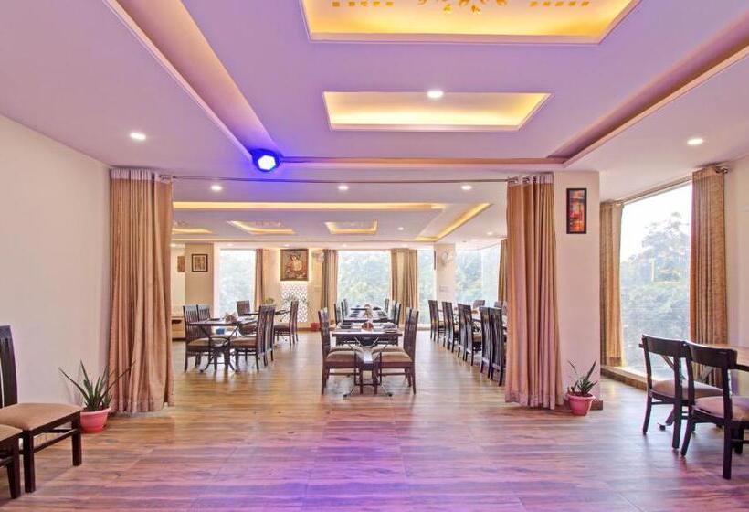 ホテル Treebo Rama Hindustani