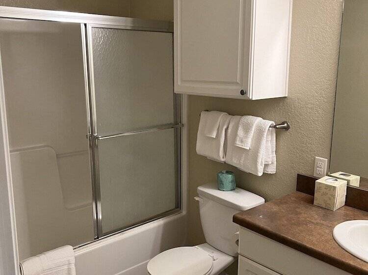 Washburn Hotel Suites