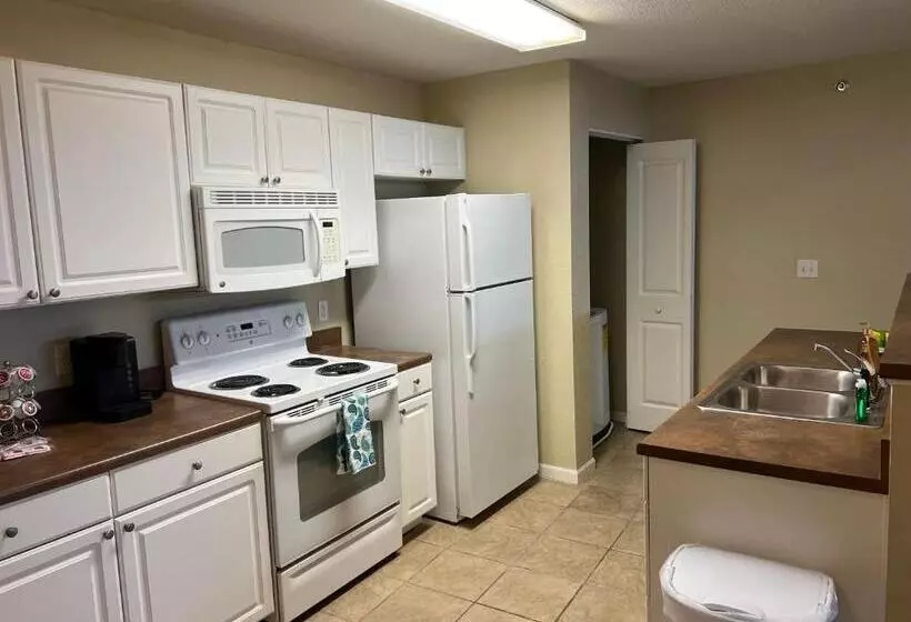 Washburn Hotel Suites
