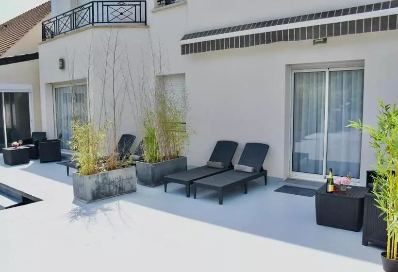 Majatalo Nuit Privée Avec Jacuzzi