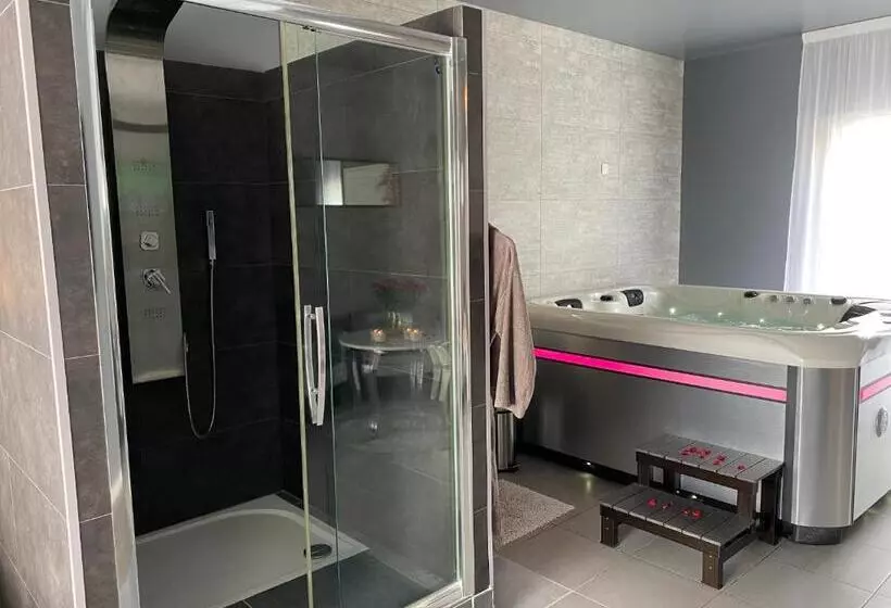 Majatalo Nuit Privée Avec Jacuzzi