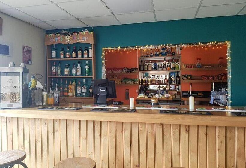 אתר נופש Flaxton Meadows Luxury Lodges