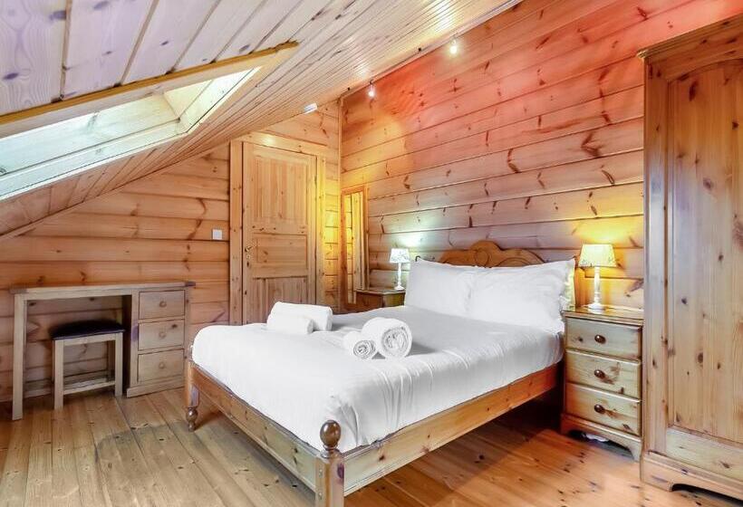 리조트 Wildside Highland Lodges