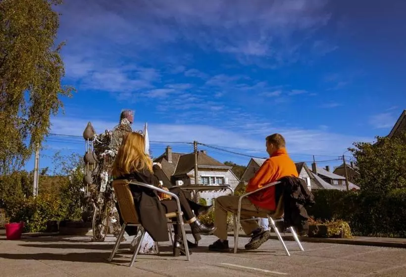 Retkeilymaja Gîte Kaleo Han Sur Lesse