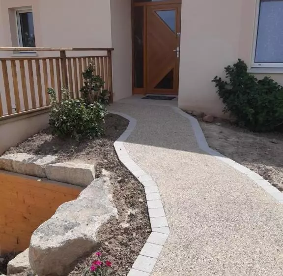 Aamiaismajoitus (B&B) Chambre D Hôtes Les Hortensias