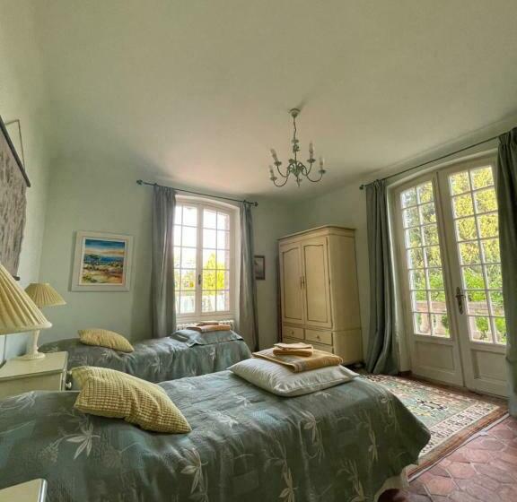 צימר Clos De La Gipiere