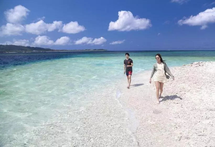 ホテル リゾートイン西表島