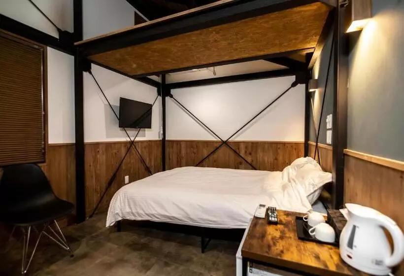 ホテル リゾートイン西表島