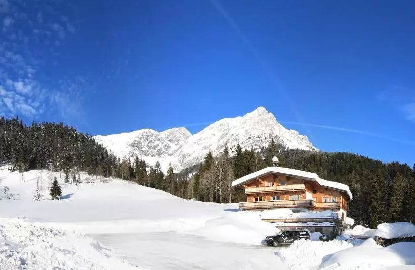 ホテル Boutique Pension Jägerwirt