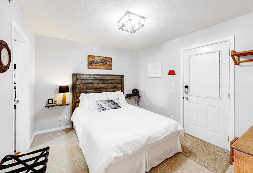 Hotel Hilltop Hideaways