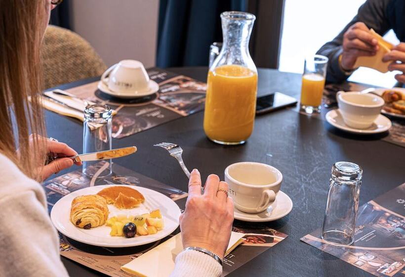 هتل Hôtel L Aigle Du Montana By Les Etincelles