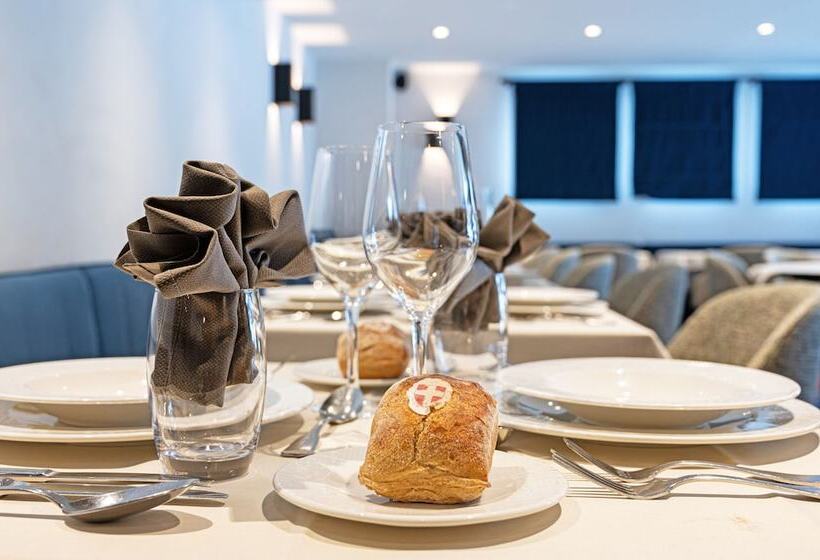 هتل Hôtel L Aigle Du Montana By Les Etincelles