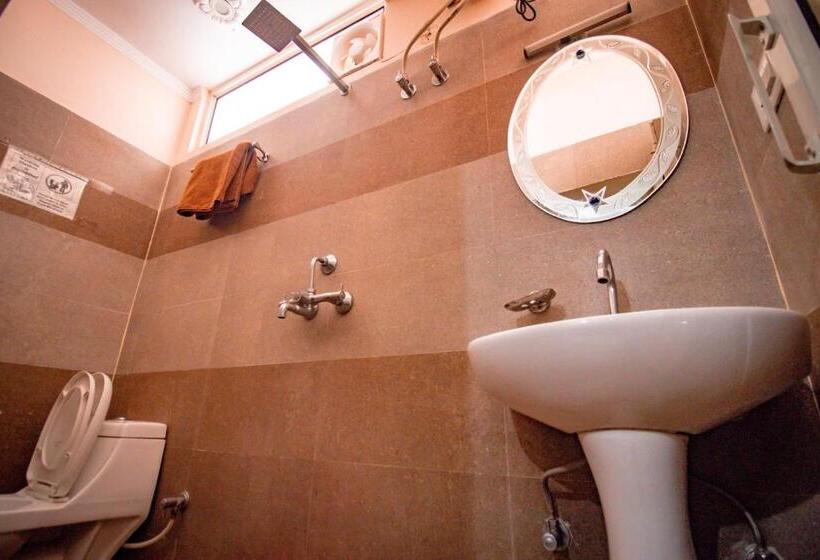 فندق Triple One Hostel Tapovan Rishikesh