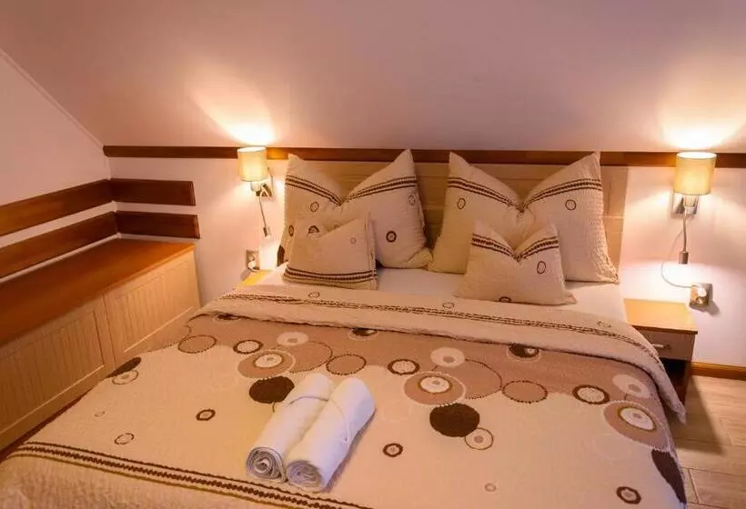 ペンション Tulipán Vendégház