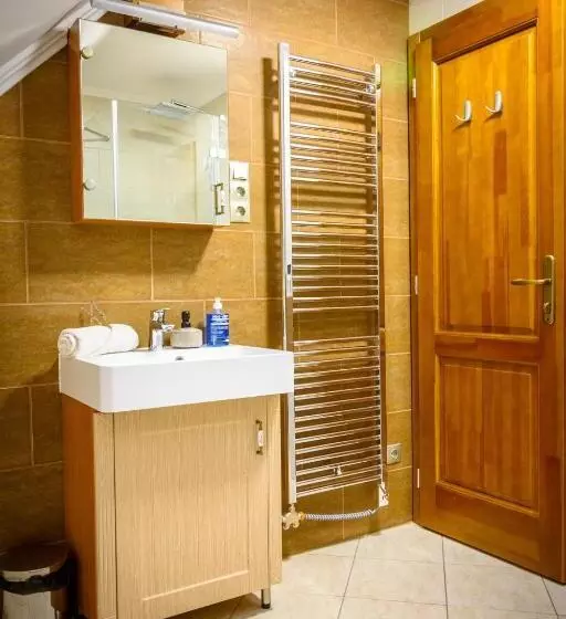 ペンション Tulipán Vendégház