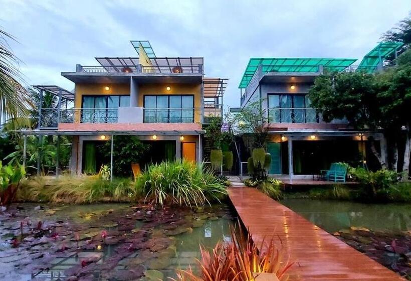 استراحتگاه River Coco @ Amphawa