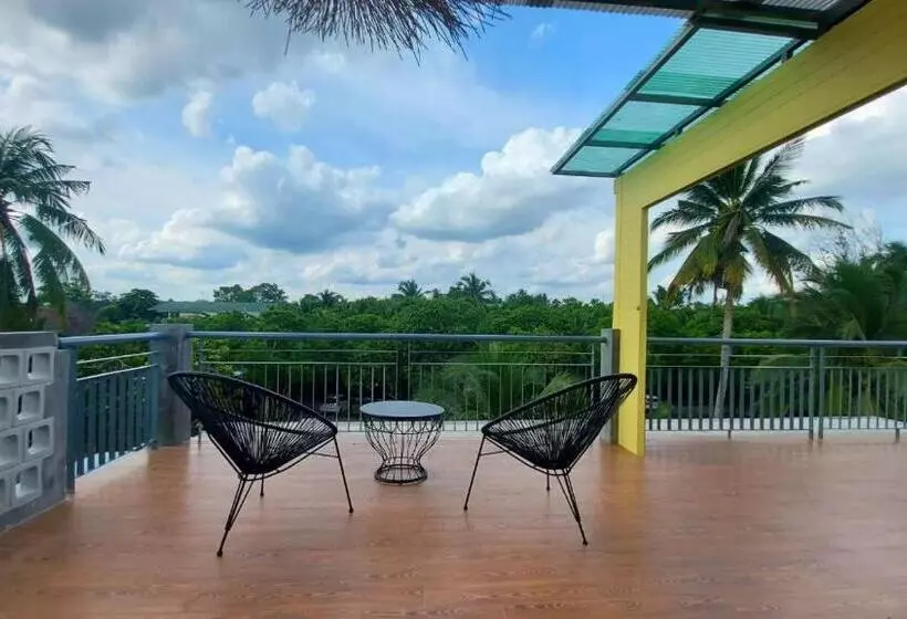 リゾートホテル River Coco @ Amphawa