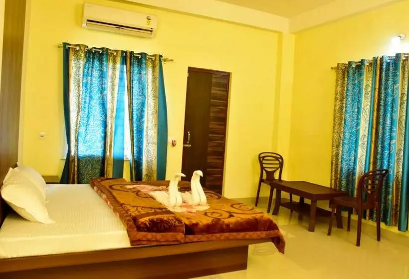 Vishal Hotel And Resorts