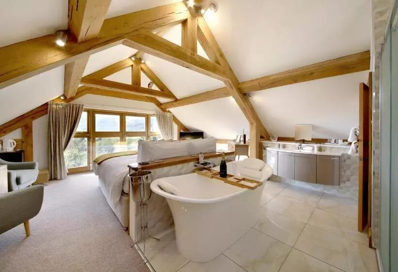 Aamiaismajoitus (B&B) A Barn At South Downs Stay