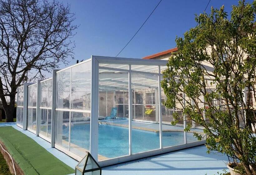 ベッドアンドブレックファースト Chez Val Et Fred 85