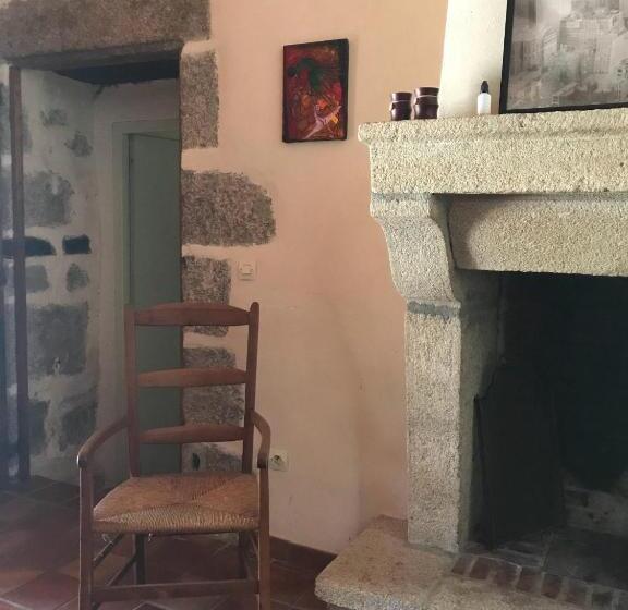 ベッドアンドブレックファースト La Raymondiere