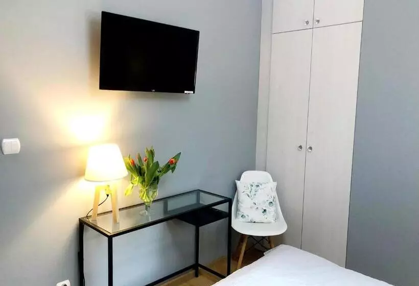 ベッドアンドブレックファースト Saskia Dwór & Spa Willa Z Podgrzewanym Basenem