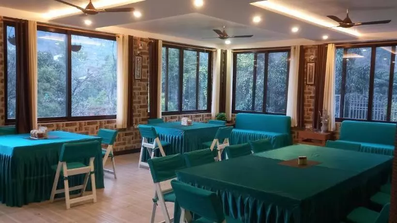 Aamiaismajoitus (B&B) Experto The Greens