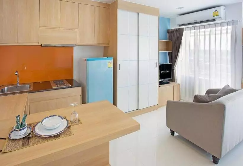 C House & Residence Hotel Amata City