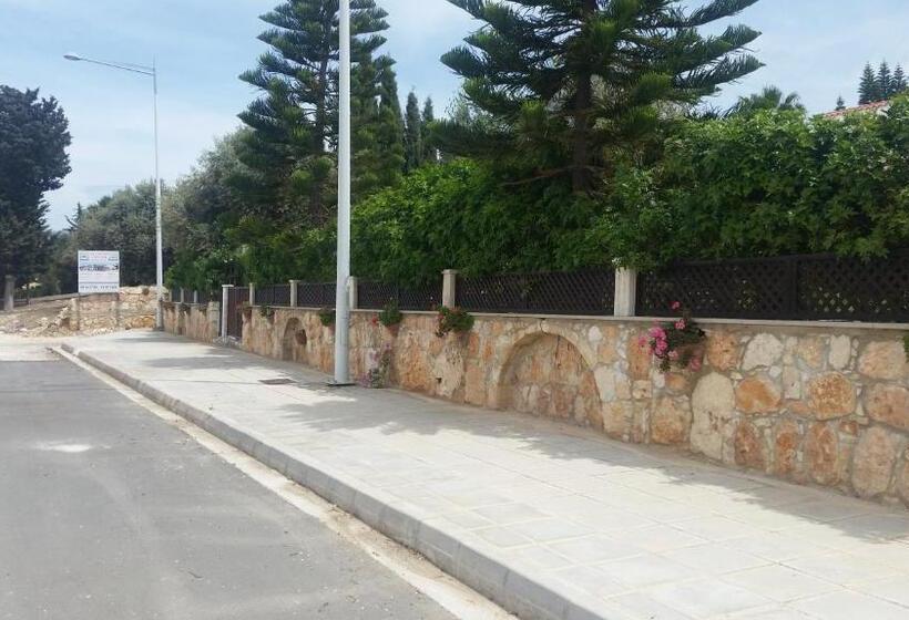 Eliofos Elegant Maisonettes