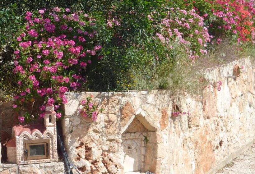 Eliofos Elegant Maisonettes