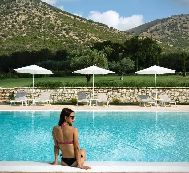 Hotelli Agriturismo Le Ghiandaie