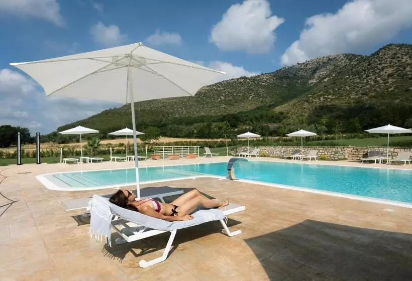 Hotelli Agriturismo Le Ghiandaie